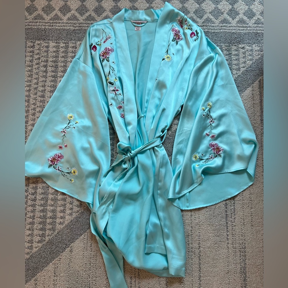 Victorias Secret robe